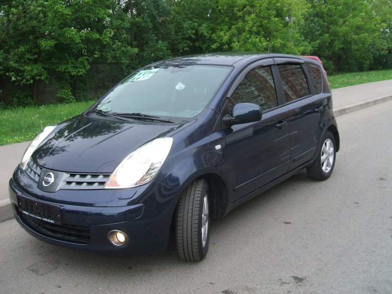 Nissan Note 2008 салон