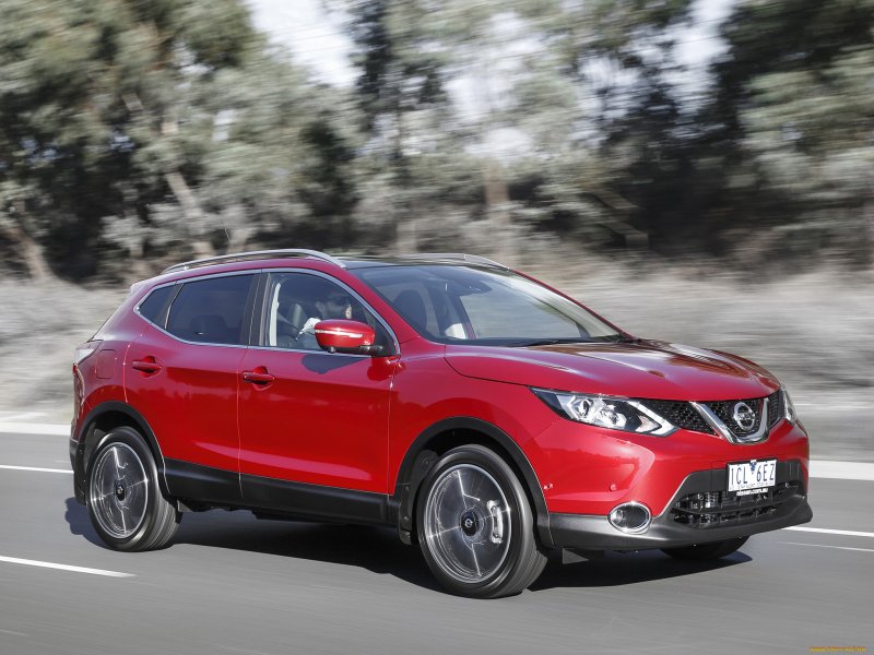 Nissan Qashqai 2017 красный