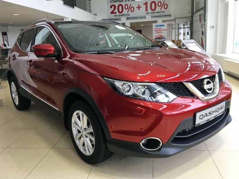 Nissan Qashqai 2019 красный