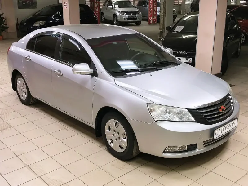 Geely Emgrand ec7 серый