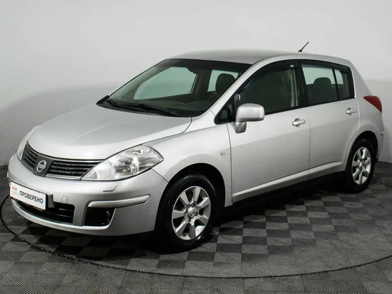 Nissan Tiida 2008