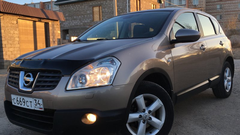 Nissan Qashqai j10 черный