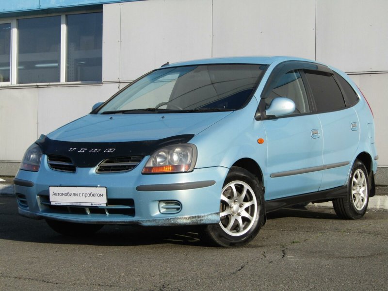 Nissan Tino 1.8 at, 2001