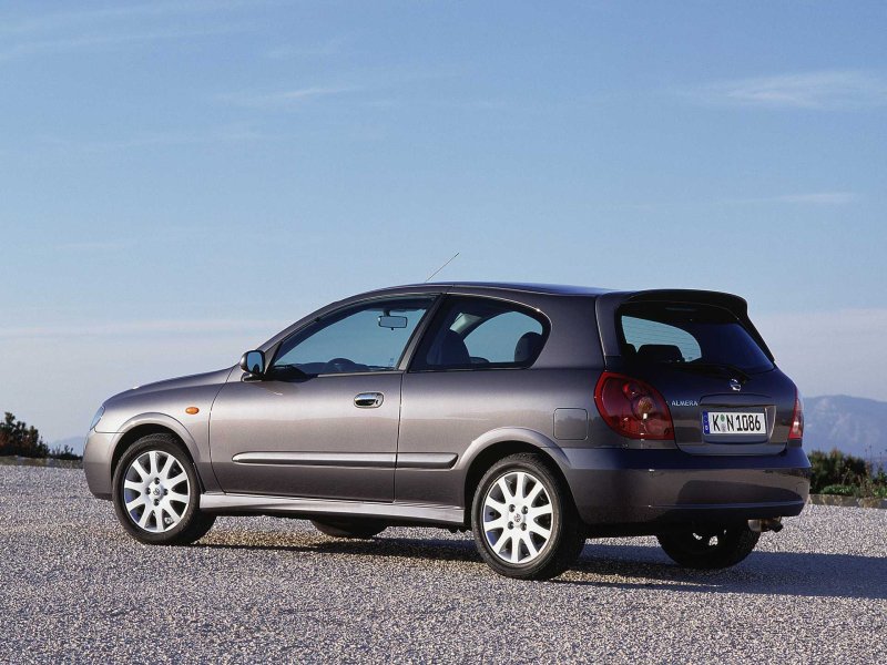 Nissan Almera II (n16)