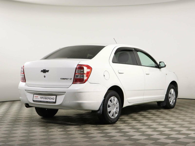 Chevrolet Cobalt седан II 1.5