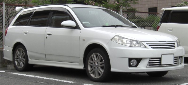Nissan Wingroad 2003