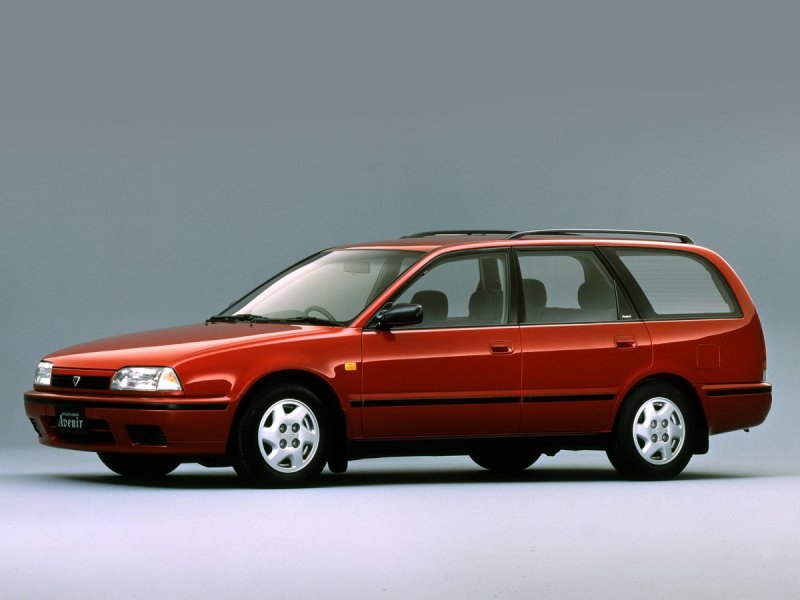 Nissan 2002 года универсал