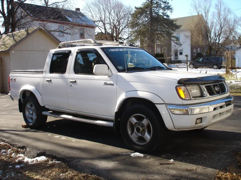 Nissan Frontier 2000