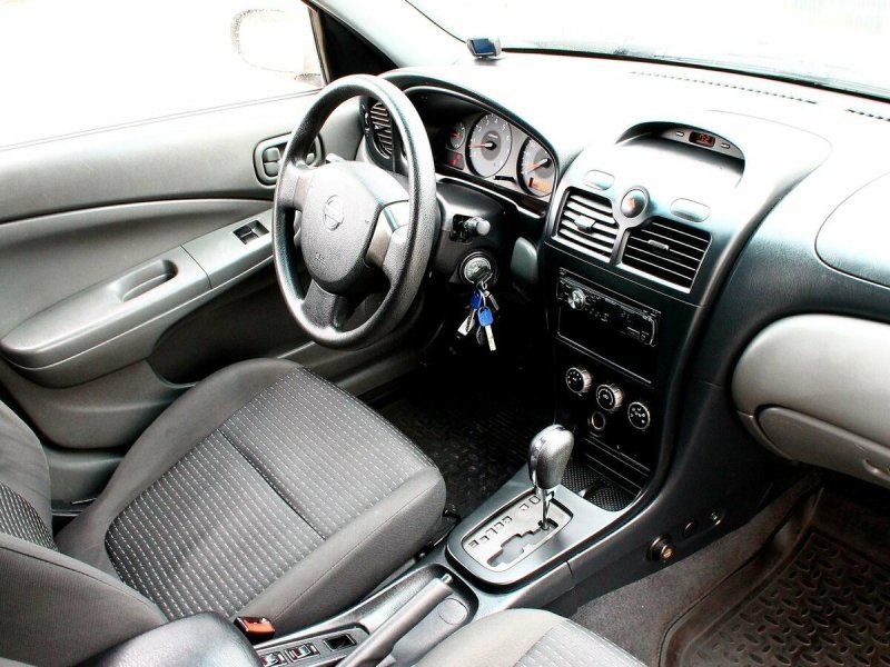 Nissan Almera Classic 2008 салон