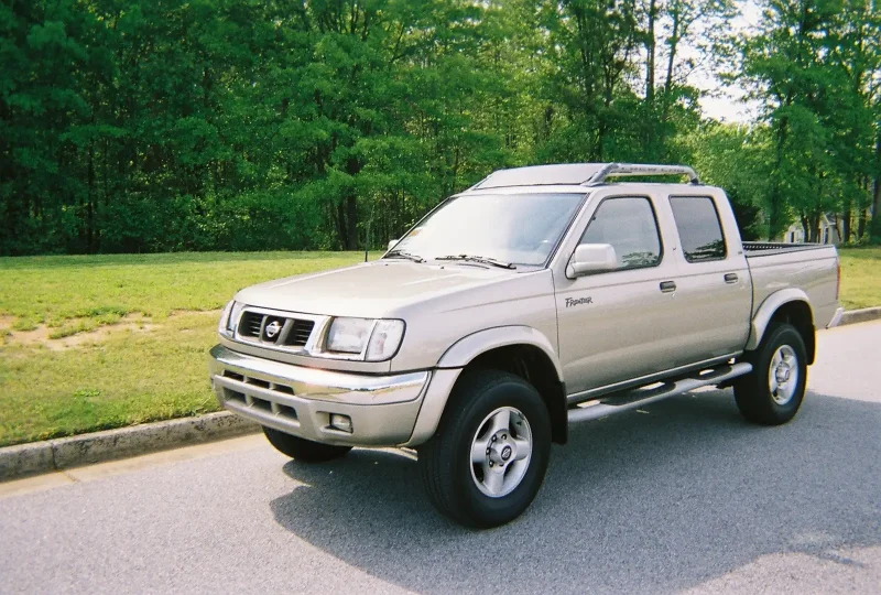 Nissan Frontier 2000