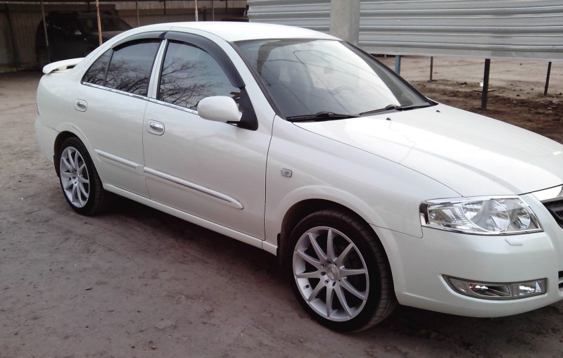 Almera Classic r16