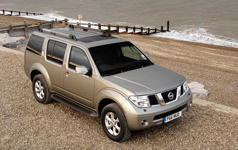 Nissan Pathfinder III 2008