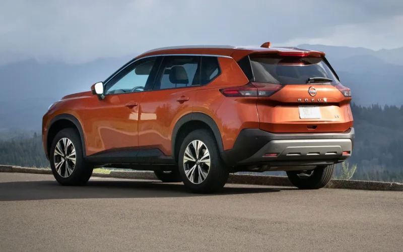 SUV Nissan Rogue 2021