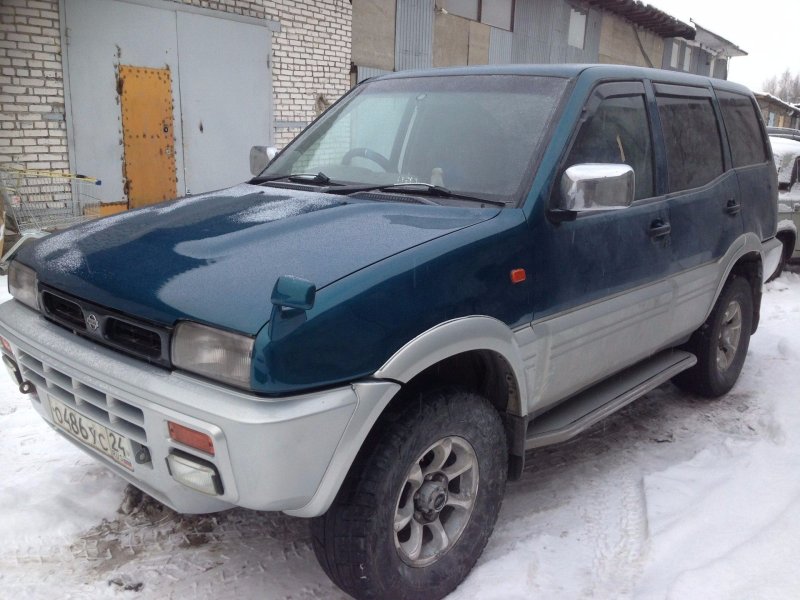 Nissan Mistral r20 фургон