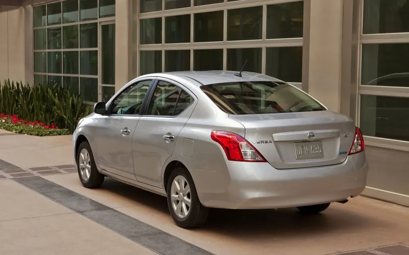 Nissan Versa 2011