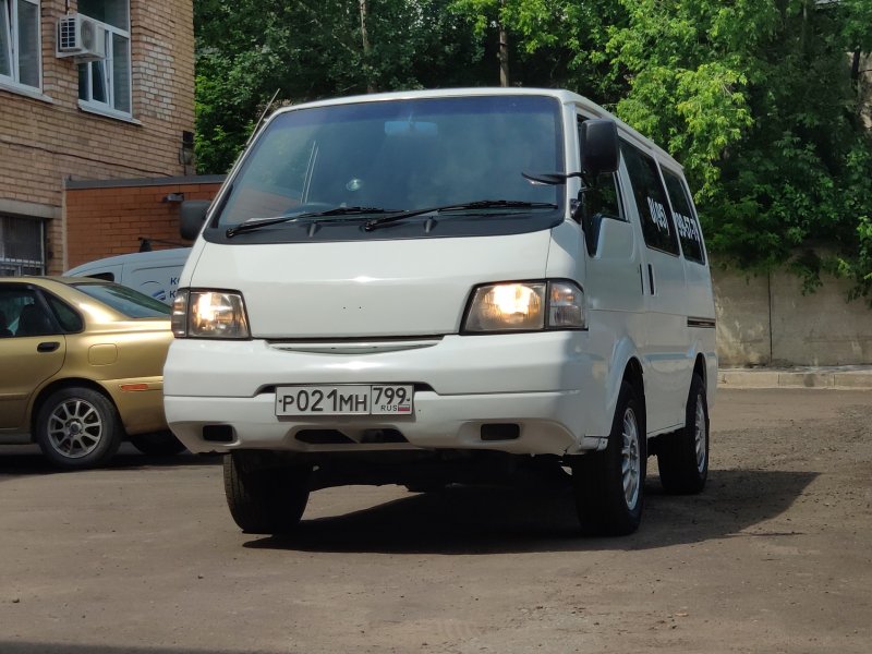 Nissan Vanette, 2002