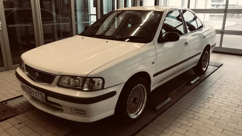 Nissan Sunny fb15