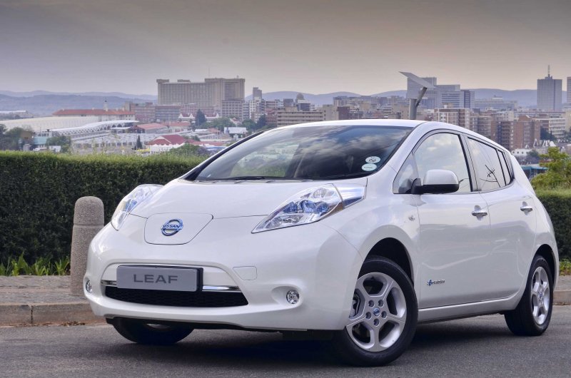 Nissan Leaf 2012 салон