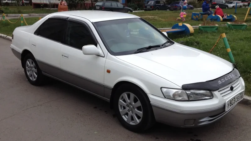 Toyota Camry Gracia