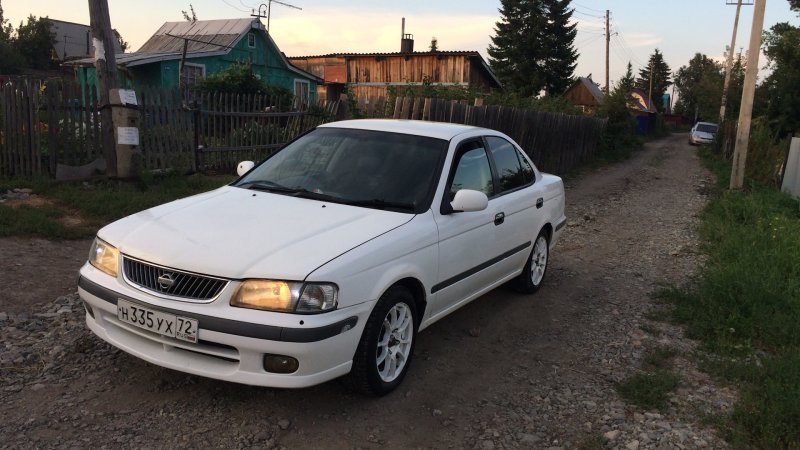 Nissan Sunny b15 2001