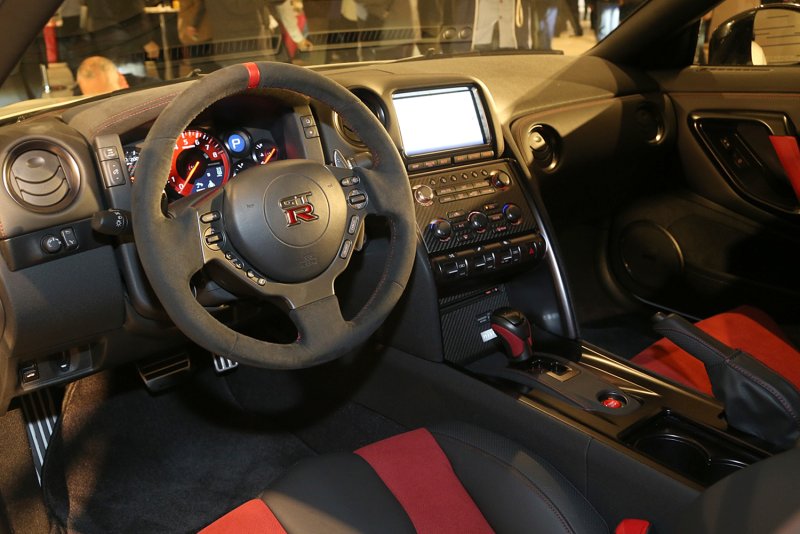 Nissan GTR 2007 Interior