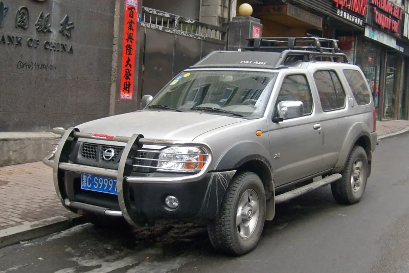 Nissan Paladin 2007