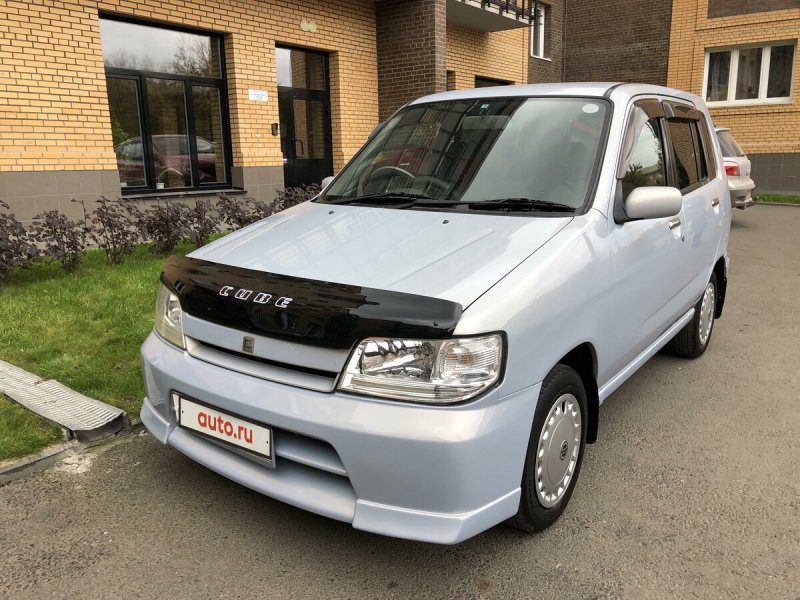 Nissan Cube z10 белый