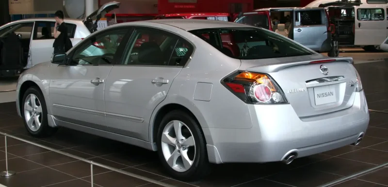 Nissan Altima 32