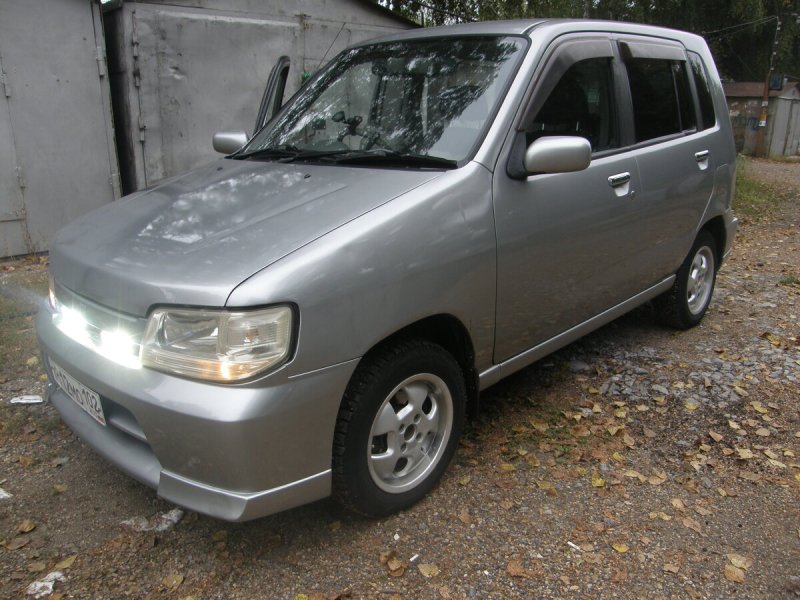 Nissan Cube 2001