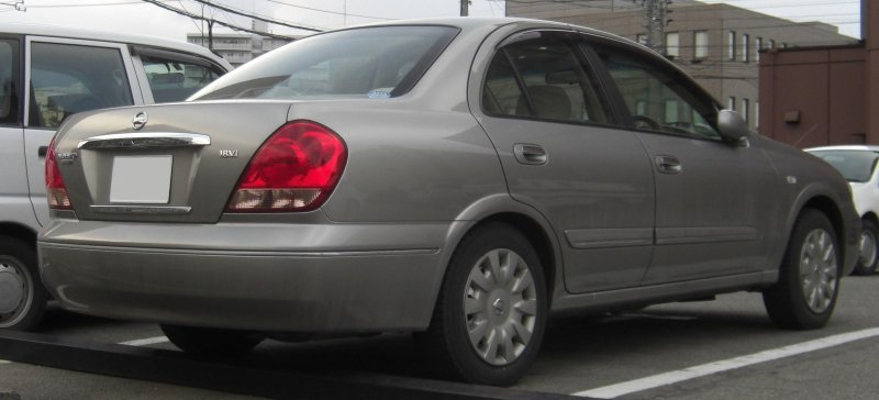 Nissan Bluebird 2003