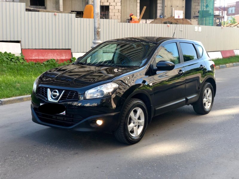 Nissan Qashqai +2 черный