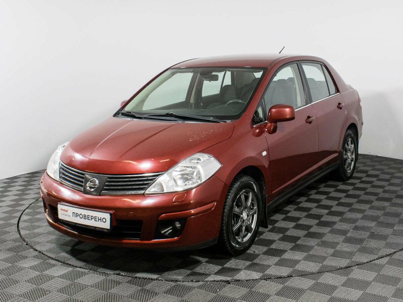 Nissan Tiida 2007 хэтчбек