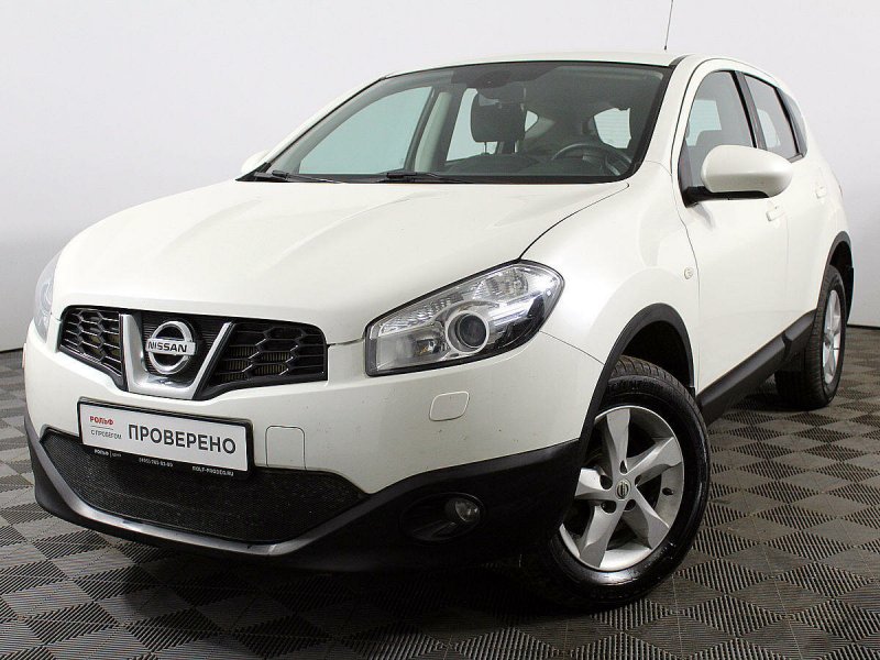 Nissan Qashqai 2010 черный