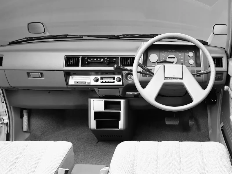 Nissan Prairie 1982