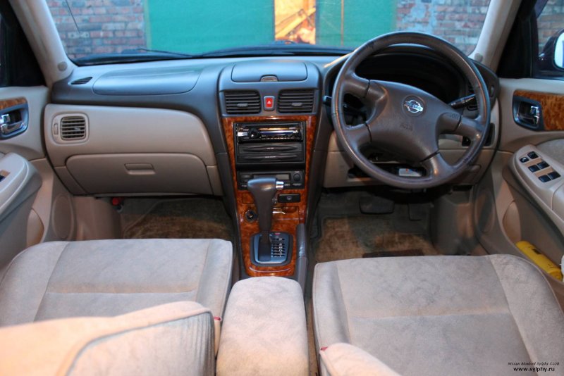 Nissan Bluebird Sylphy 2001