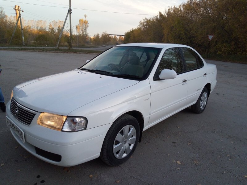 Nissan Sunny b15 2001