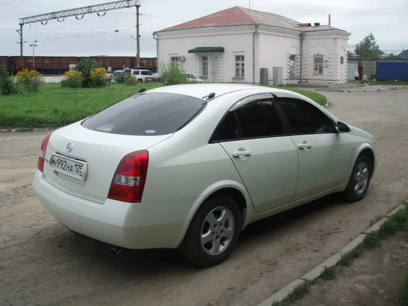 Nissan primera 1.8 at 2002