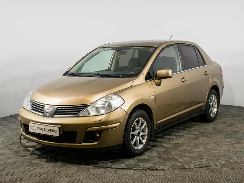 Nissan Tiida 2008 седан