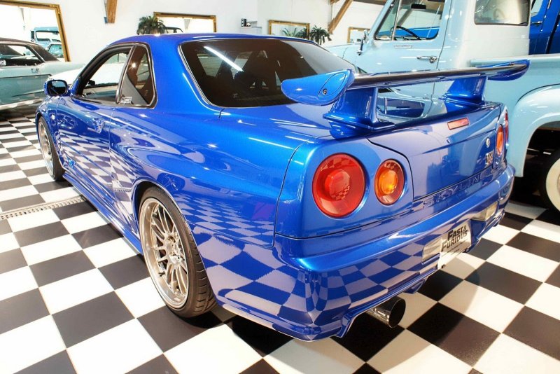 Nissan Skyline GTR r34 Форсаж