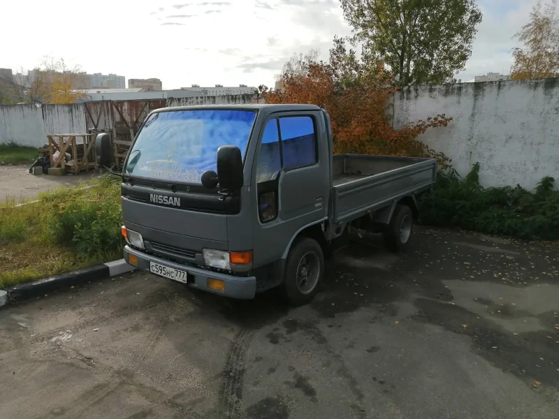 Nissan Atlas 200