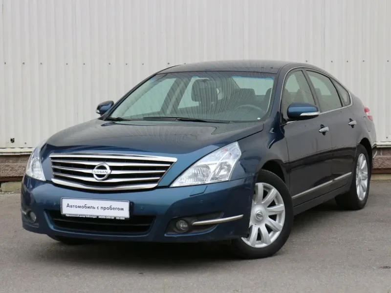 Nissan Teana four