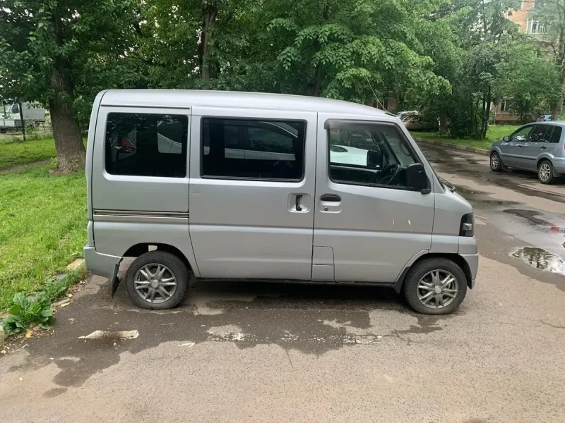 Nissan Clipper van 2019