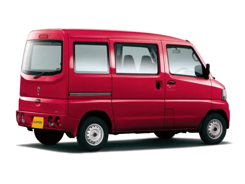 Nissan Clipper van