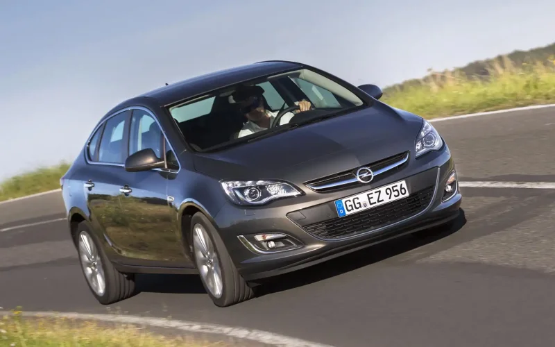 Opel Astra 2021 sedan
