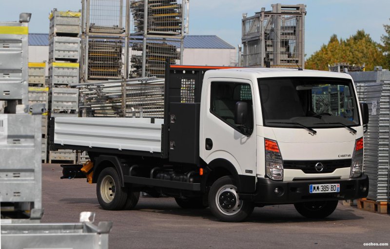 Nissan Cabstar 2013