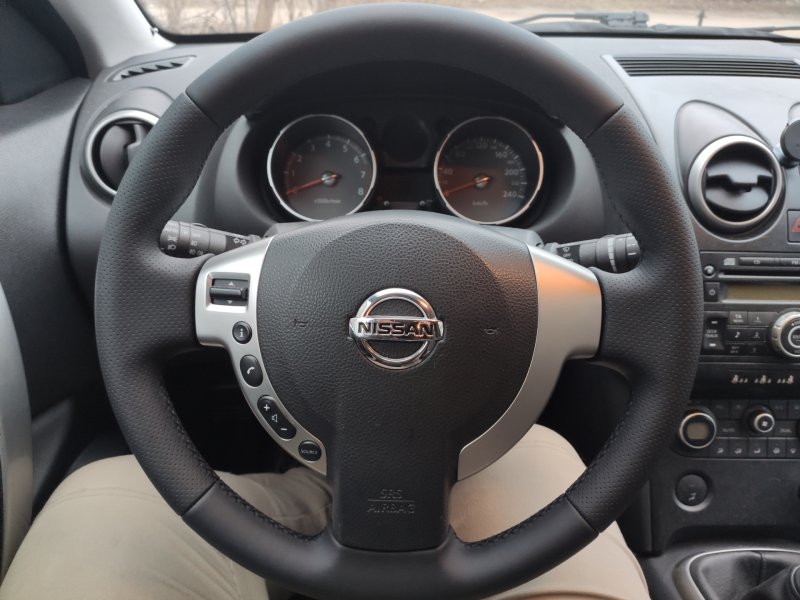 Nissan Qashqai 2008 руль