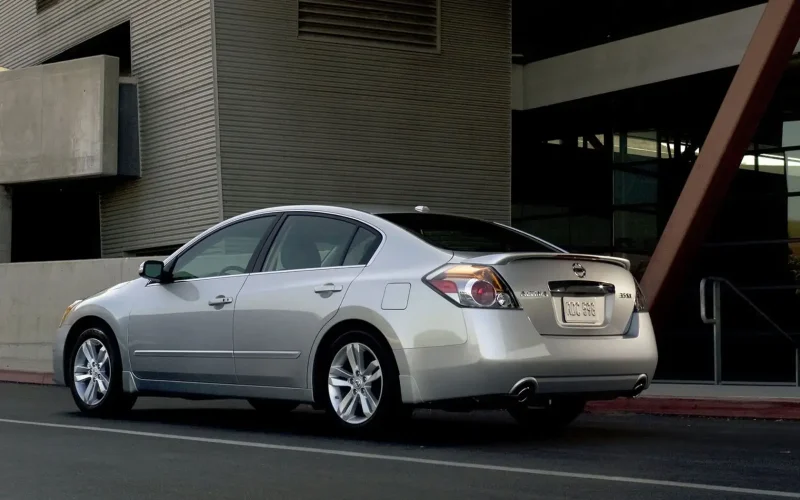 Nissan Almera 2012