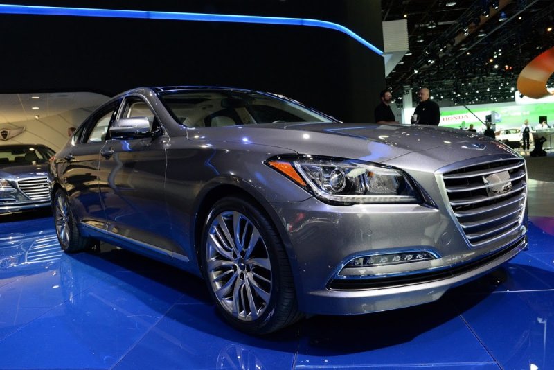 Hyundai Genesis 2011