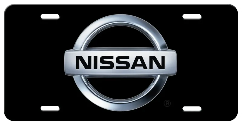 Nissan надпись