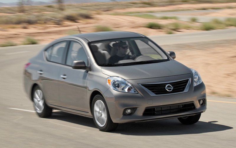 Nissan Versa 2012